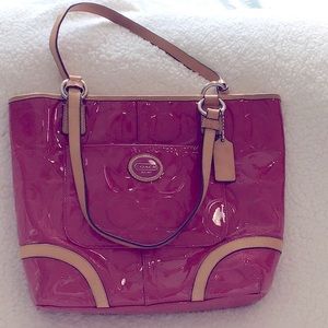Beautiful fustian Coach bag